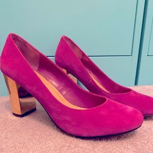 Dolce Vita Pumps. Size 9.